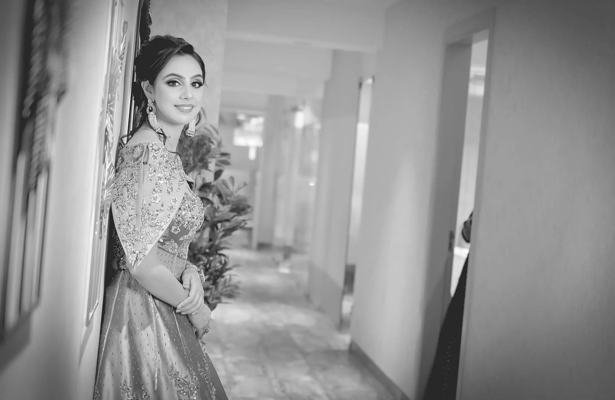 black white bridal portrait candid wedding photography faridabad