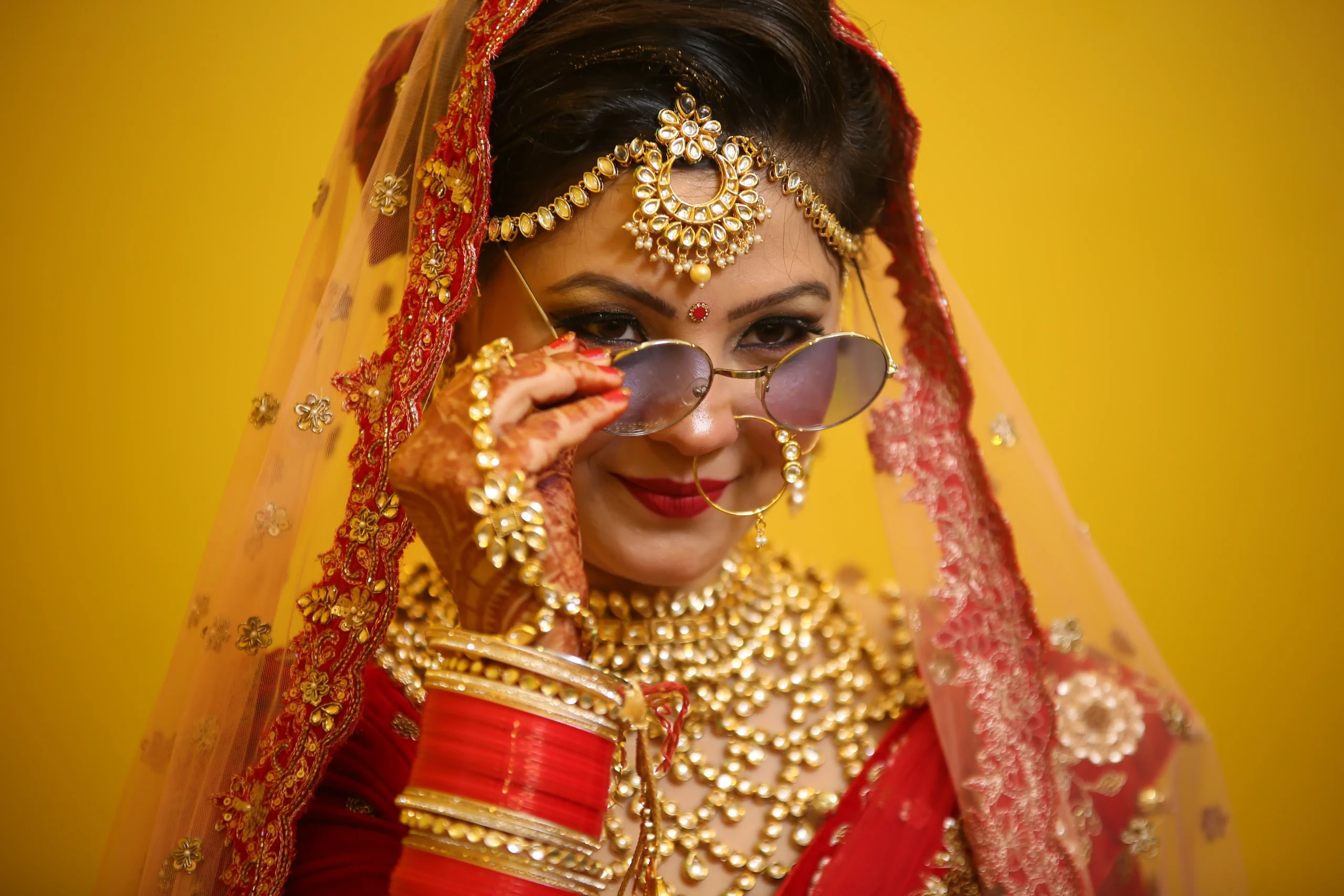 bride close up candid photography delhi wedding look