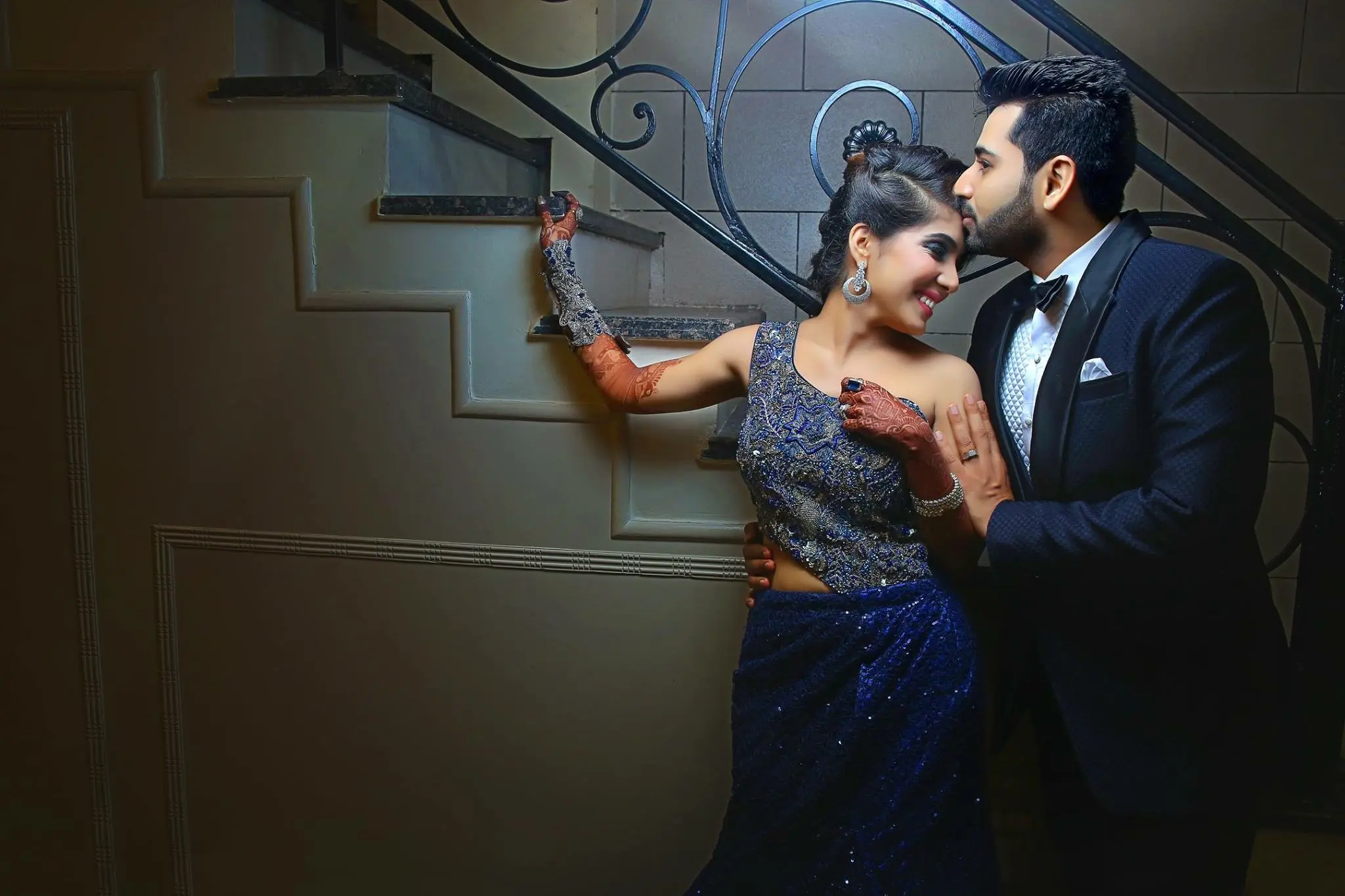 Best Traditional Photography In Delhi couple dance moment